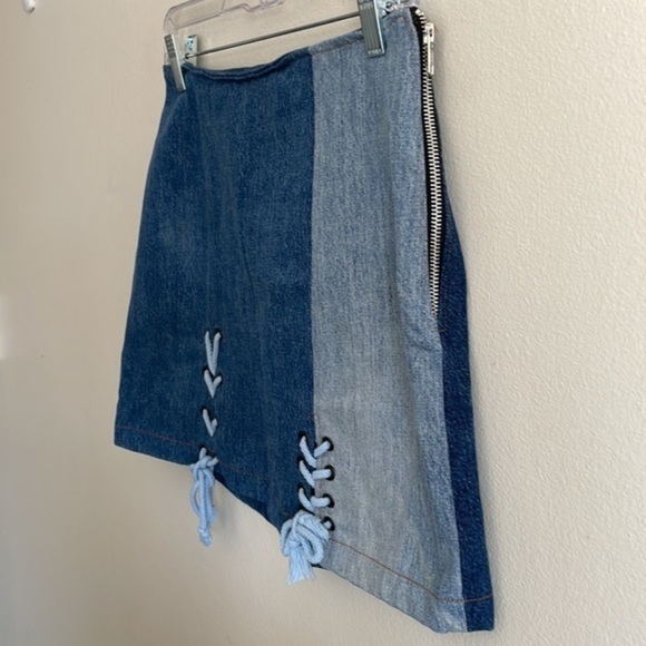 Urban Outfitters Remade Lace Up Micro Jean Mini Skirt Women’s Size Medium Denim - Picture 3 of 6